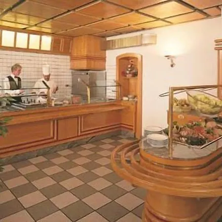 Hotel Genziana 3*